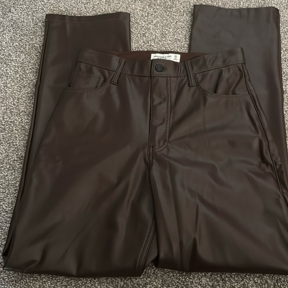 Abercrombie the 90s straight leg ultra high rise